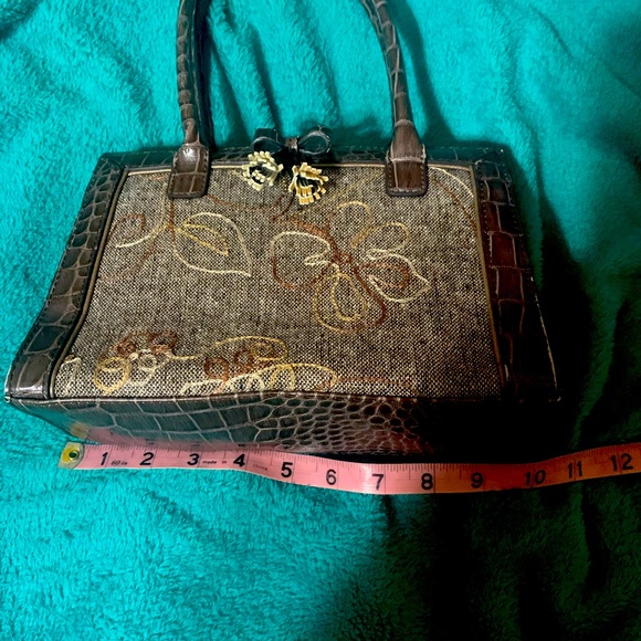 💚3/$25 Liz Claiborne small purse flower needlework bow - Picture 8 of 13